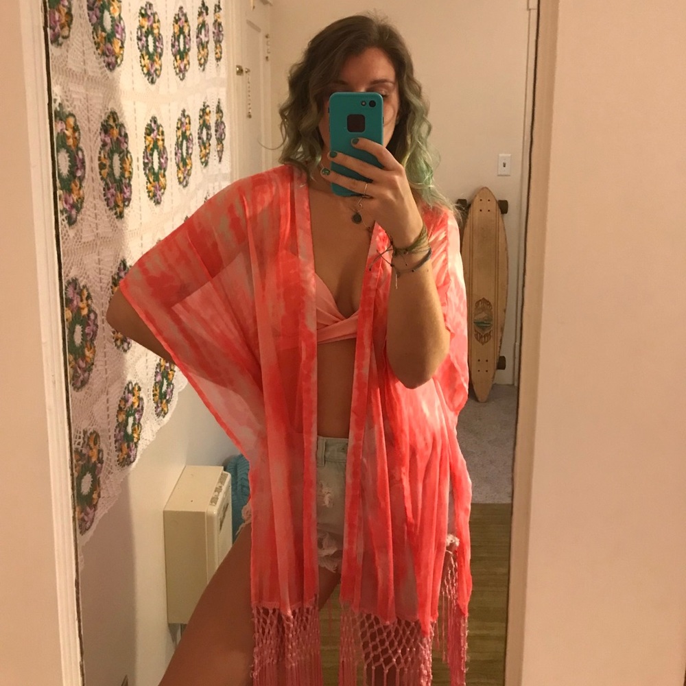 BEACHY KIMONO